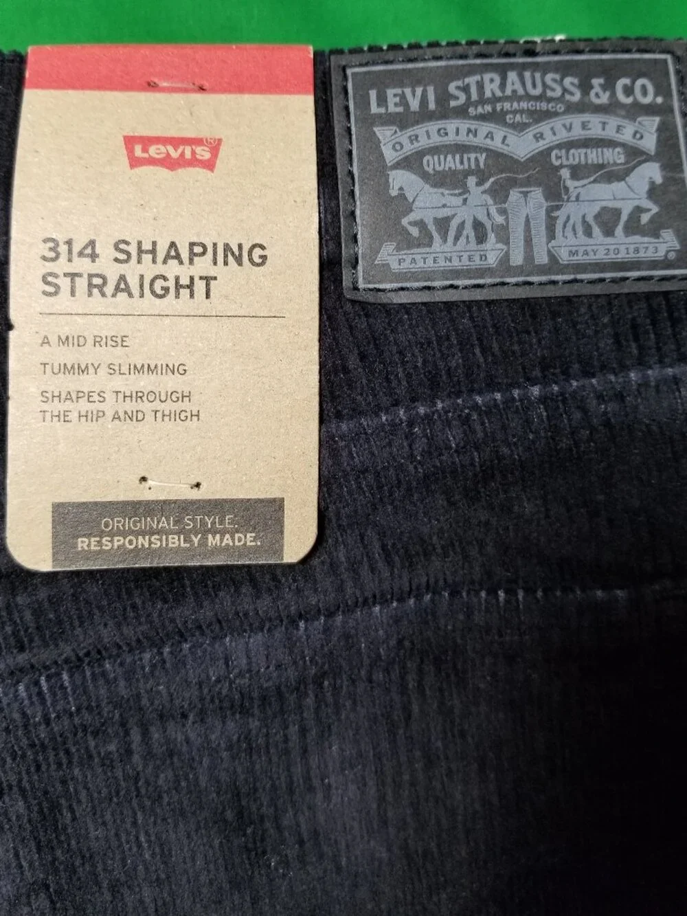 Levi's 314‎ Womens 29x30 Shaping Corduroy Straight Leg Black Pant Street NWT